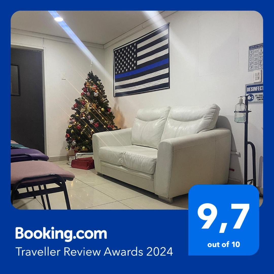 A 5 Minutos Del Aeropuerto El Dorado Homestay